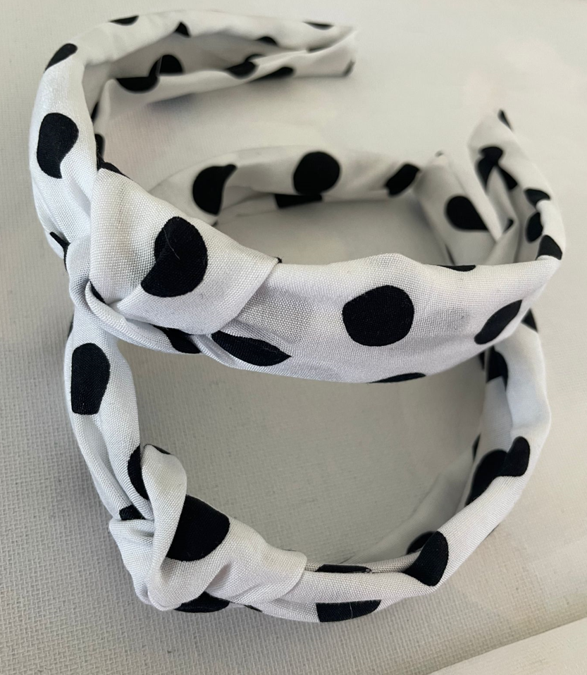 Knotted bands